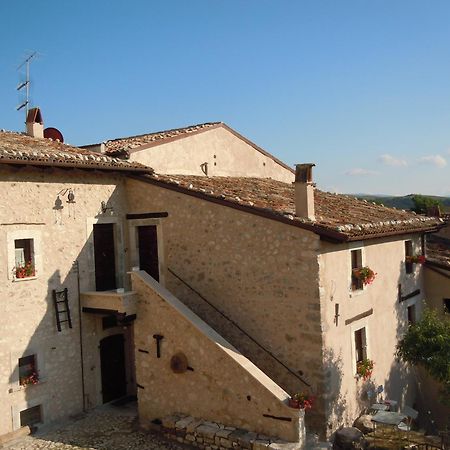 La Casa Su Le Dimore Del Borgo Santo Stefano Di Sessanio Exterior foto