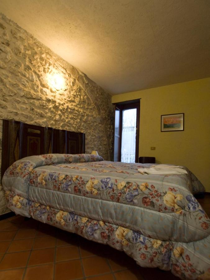 La Casa Su Le Dimore Del Borgo Santo Stefano Di Sessanio Exterior foto